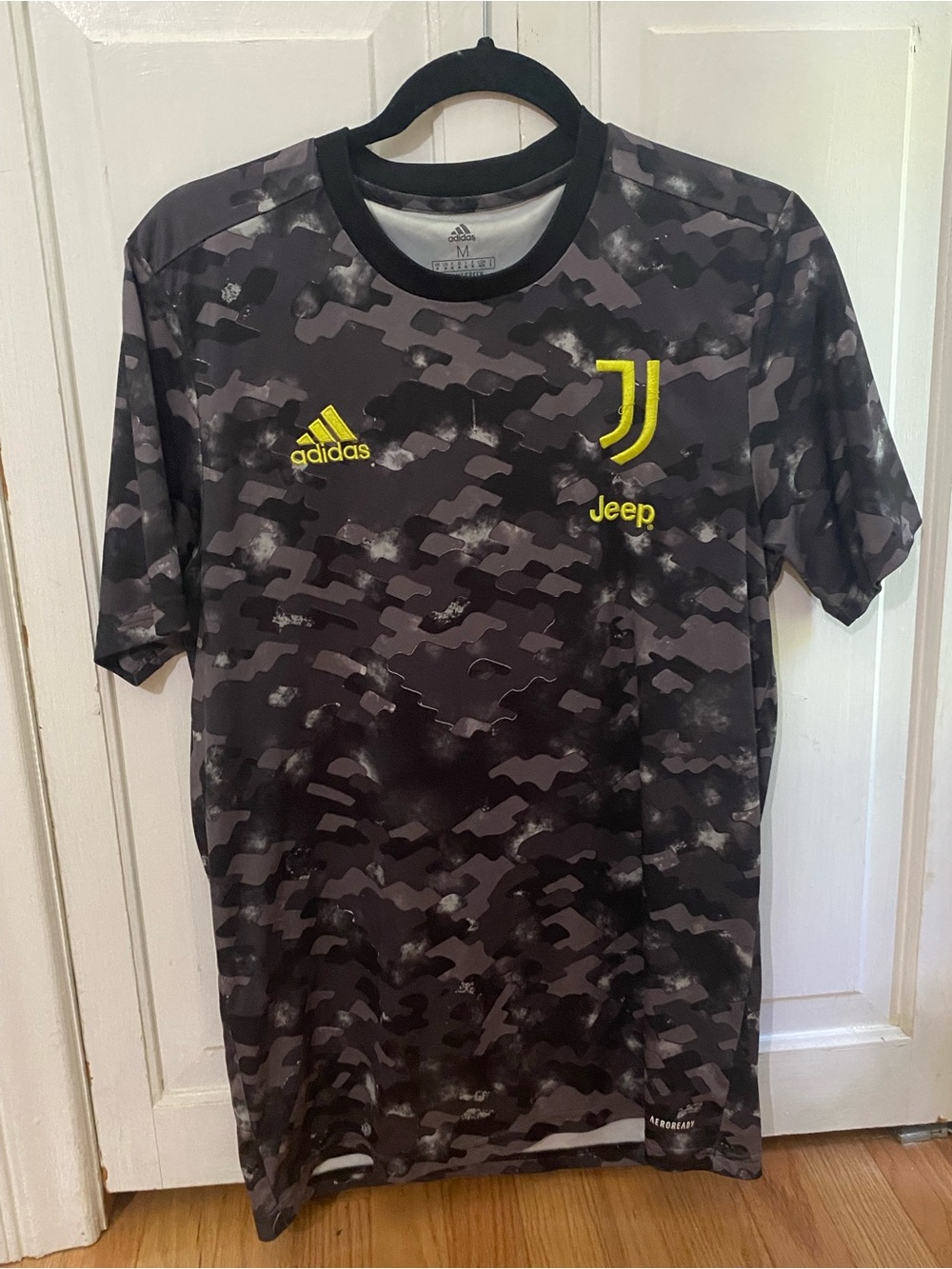 Adidas Juventus Men's Black Camo Training Shirt - Yellow Accents